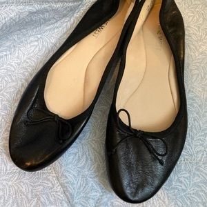 Black ballet flats